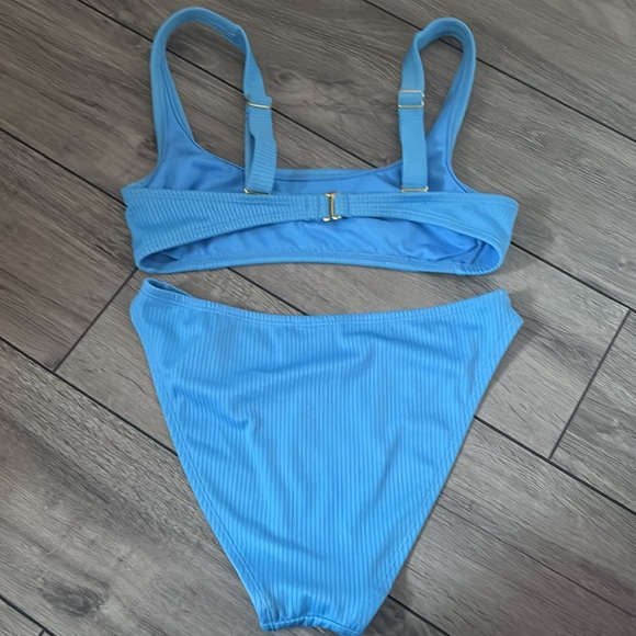 Blue bikini set - Picture 2 of 3